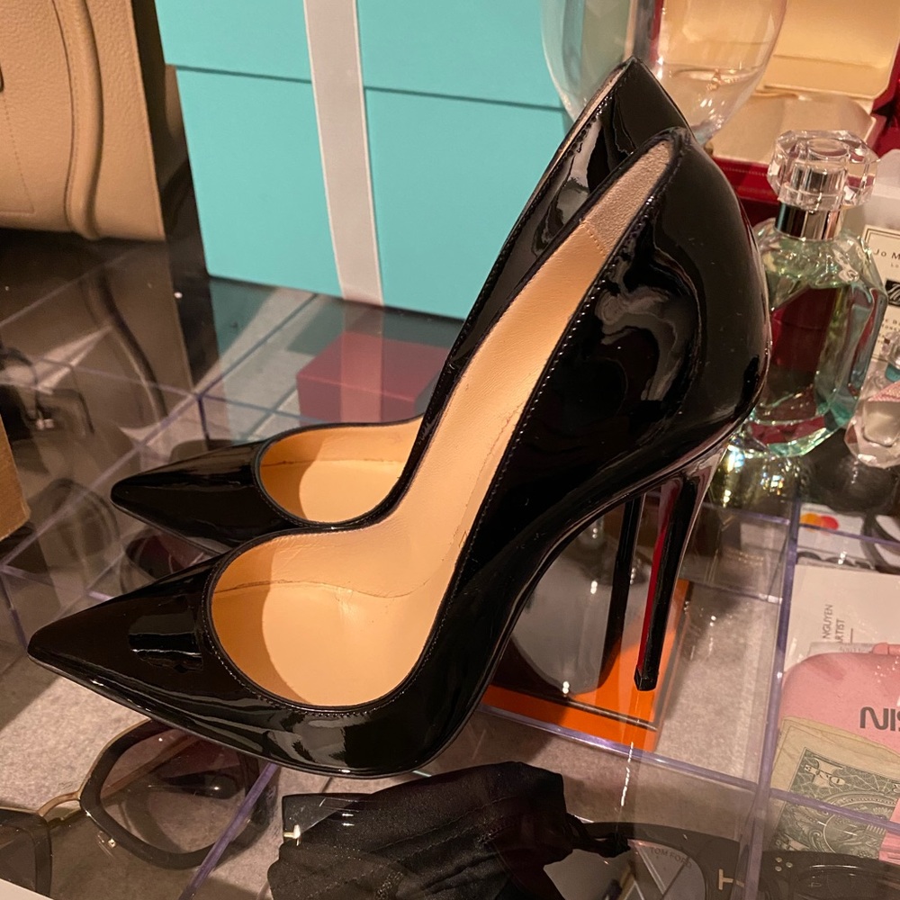 So Kate Pointed Toe Pump